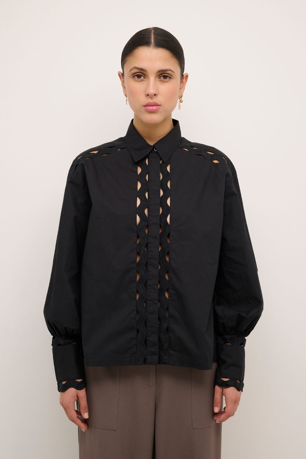 Kuella shirt, meteorite