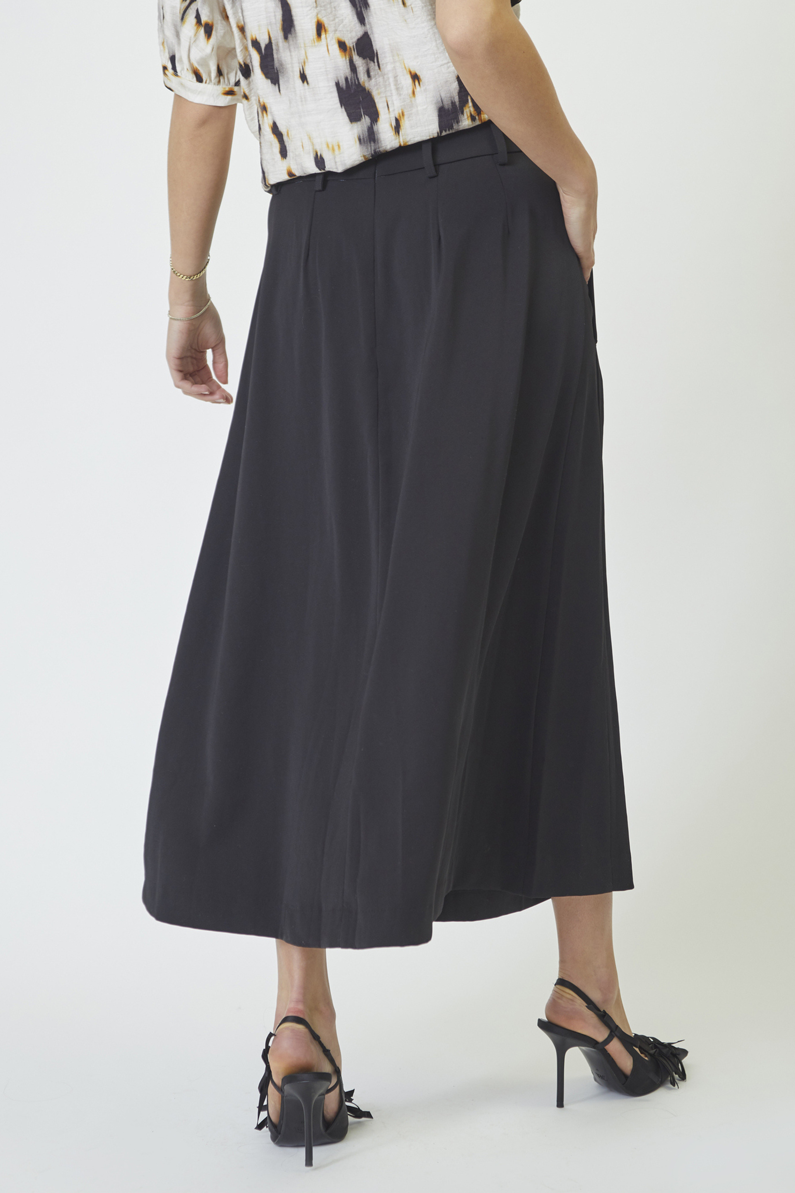 AnyaCC pleat skirt