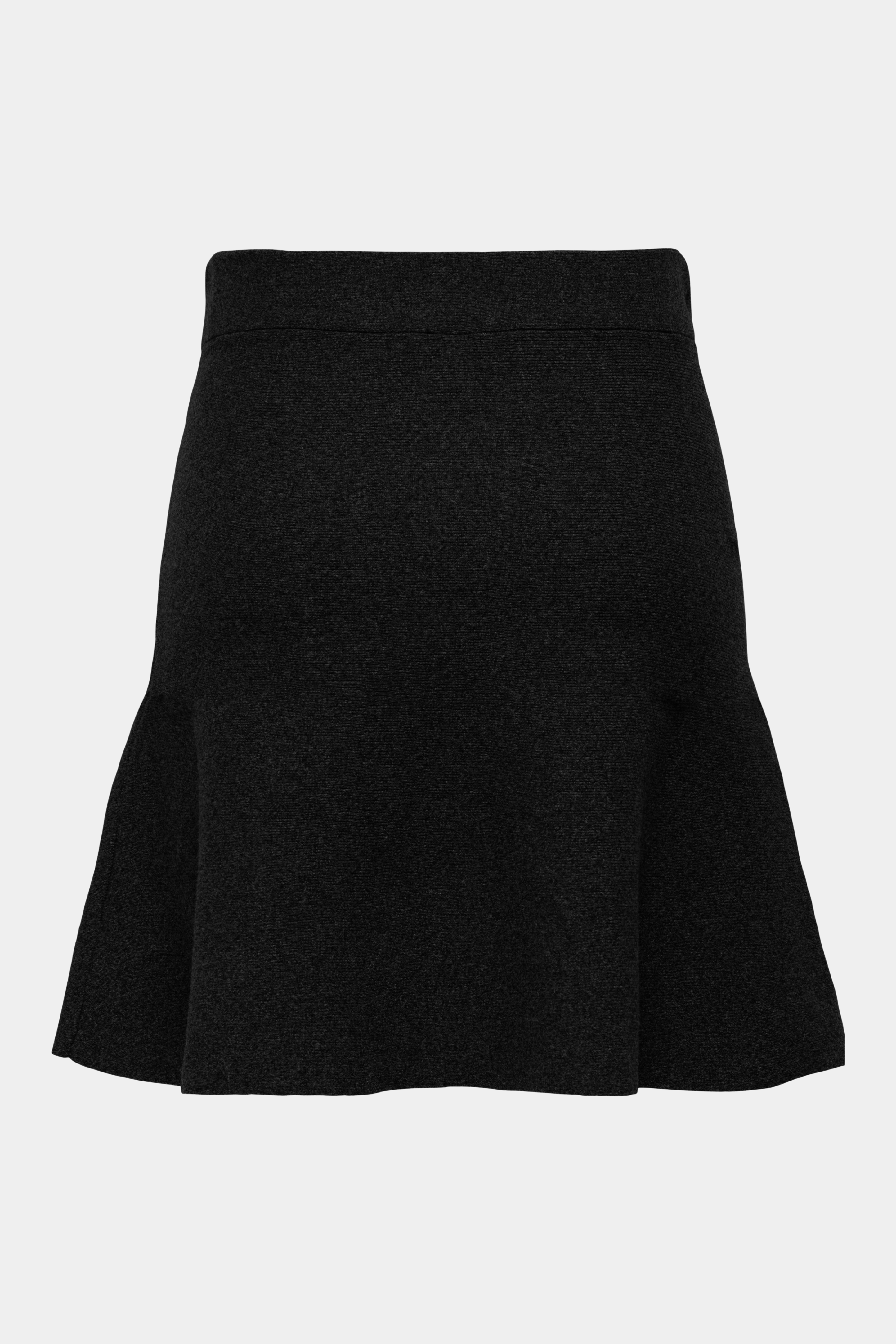 Fin, smuk, elegant, klassisk, staple, feminin, pæn, rå, cool, sej, unik, musthave, hverdag, fest, kvinde, dame, woman, nederdel, skirt, short, midi, mini, strik, knit, striknederdel, a-shape, løs, loose, flagrende, elastik, stretchy, sort, black, soft, blød
