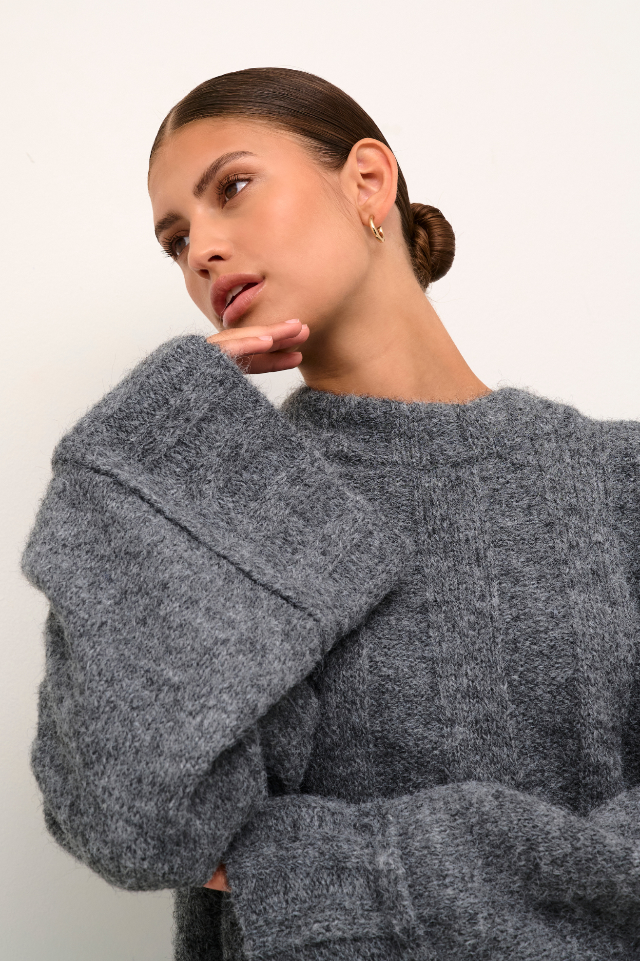 Strik, knit, bluse, pullover, varm, blød, grå, grey, melange, fin, smuk, elegant, klassisk, feminin, rå, cool, sej, unik, musthave, hverdag, fest