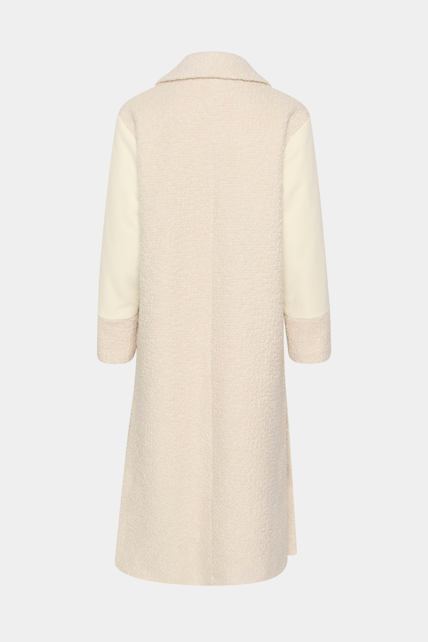 jakke, frakke, teddy, ulden, uld, creme, beige, krave, lommer, varm, forårsjakke, forår, blød, fin, smuk, elegant, klassisk, feminin, pæn, rå, cool, sej, unik, musthave, hverdag, fest, karen by simonsen