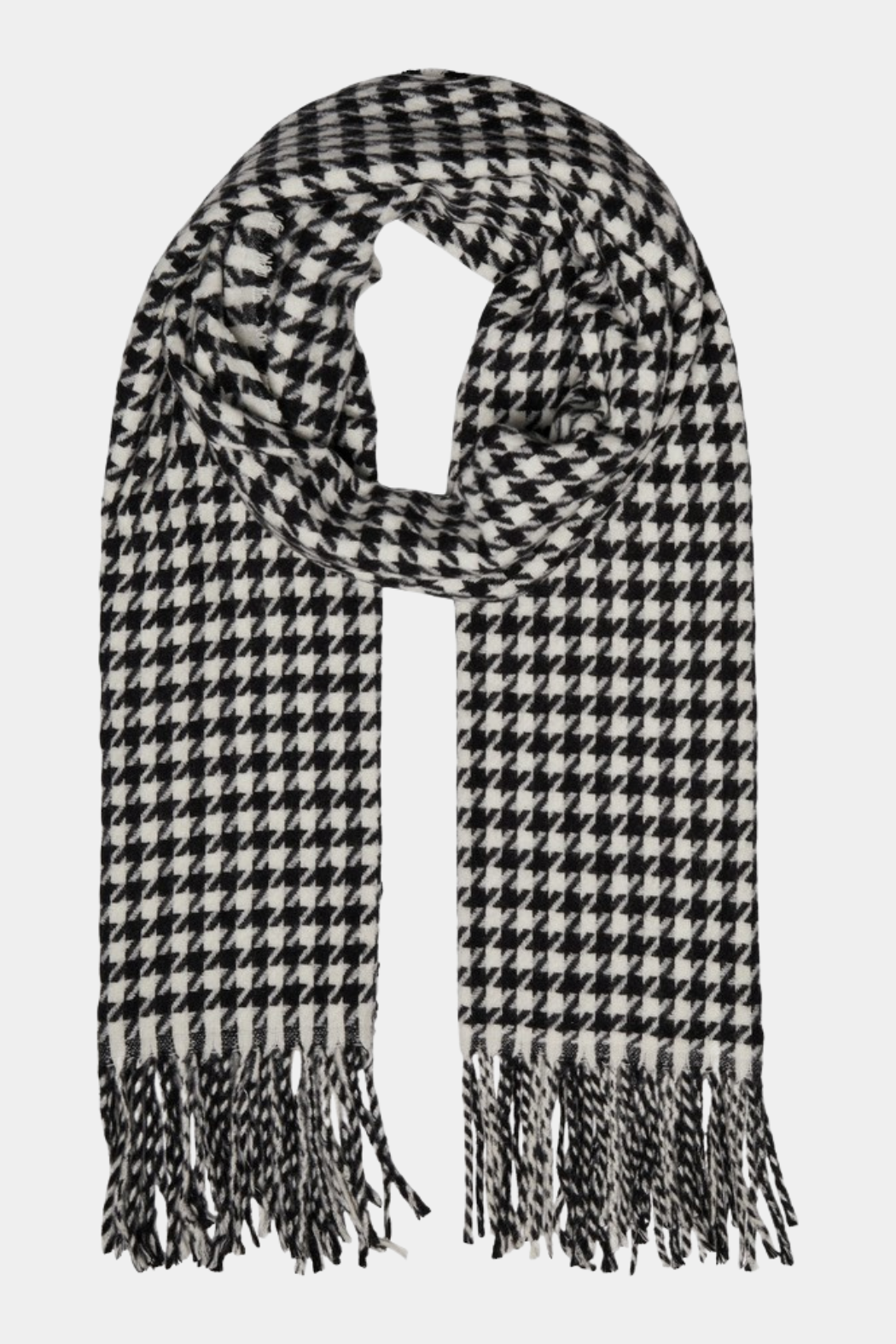 tørklæde, halstørklæde, scarf, blød, soft, strik, fintstrikket, print, lala berlin, parkistaner, frynser, fringe, check, hvid, råhvid, tern, sort, varm, uld, wool, hverdag, fin, vinter, forår, efterår, cool, rå, dame, kvinde, woman