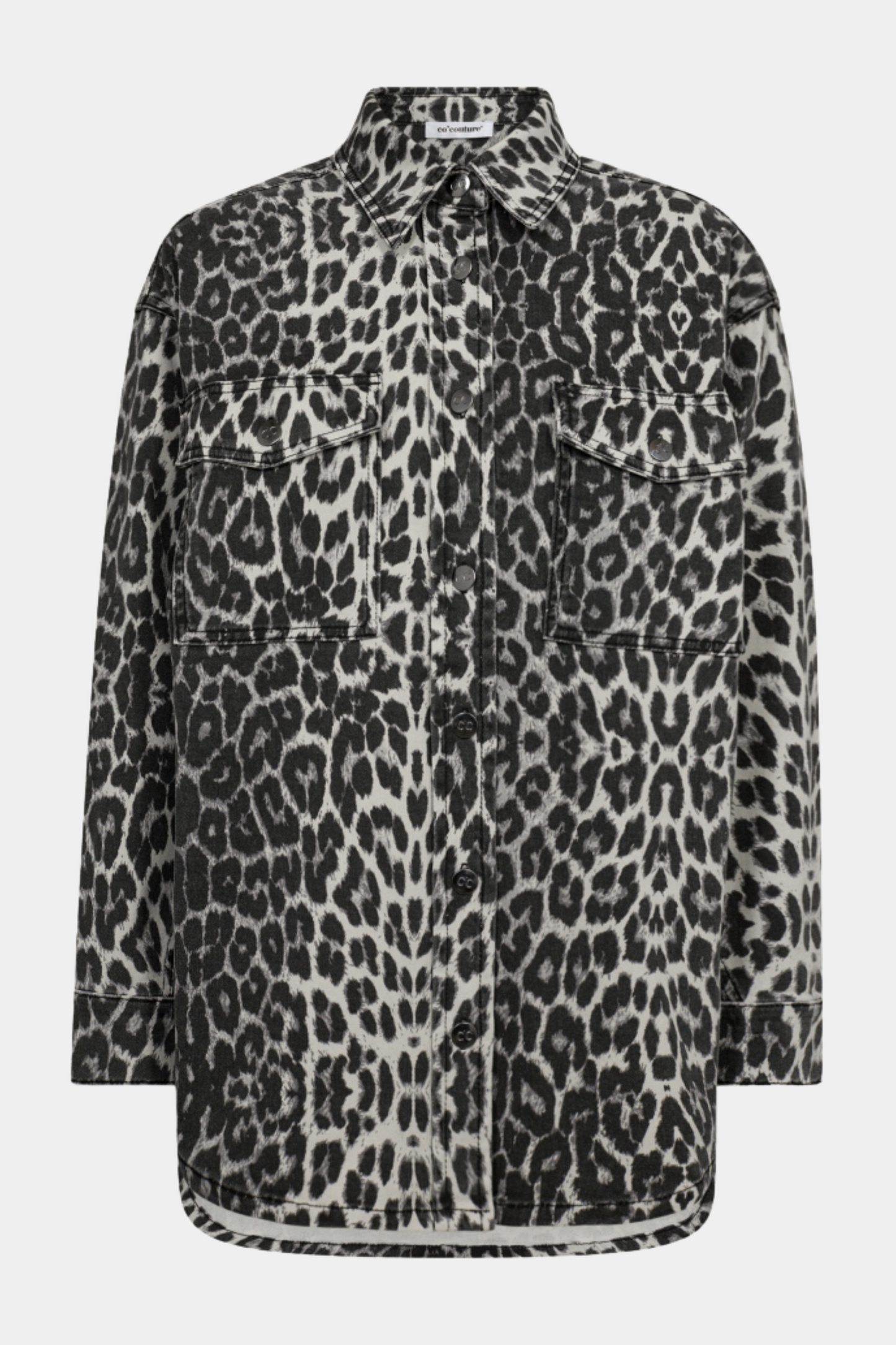 skjorte, shirt, blouse, skjortebluse, overshirt, jakke, frakke, denim, cowboy, let, stretchy, elastik, blød, grå, grey, leopard, leo, dyreprint, animal, langærmet, lommer, cool, rå, hverdag, fest, fin, kvinde, dame, woman, trendy