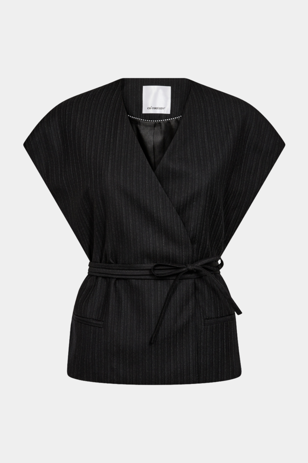 top, overdel, vest, wrap, slåom, bindebånd, striber, Fin, smuk, elegant, klassisk, staple, feminin, pæn, rå, cool, sej, unik, musthave, hverdag, fest, kvinde, dame, woman
