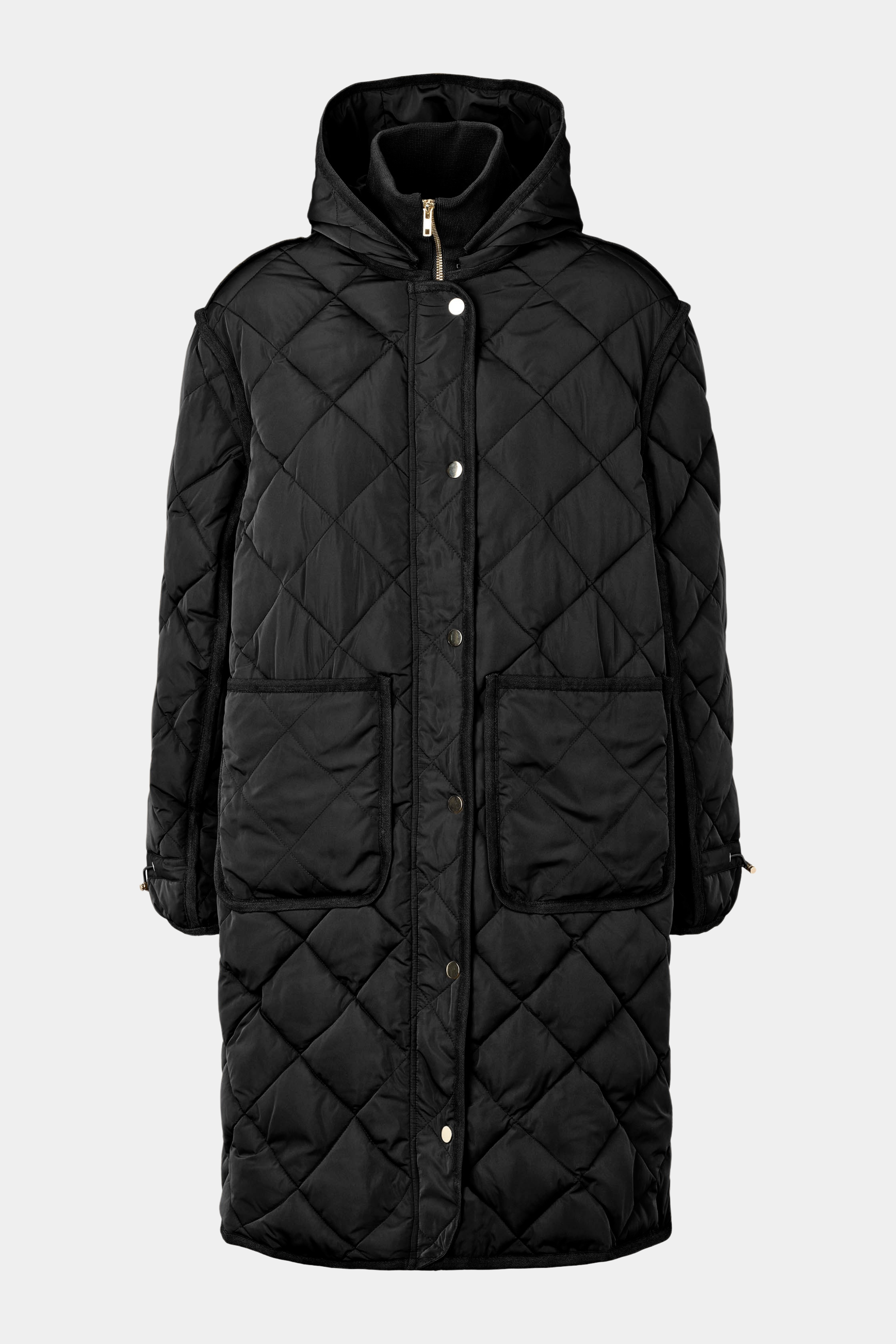 Fin, smuk, elegant, klassisk, staple, feminin, pæn, rå, cool, sej, unik, musthave, hverdag, fest, kvinde, dame, woman, jakke, frakke, overtøj, fruntkionsjakke, quilted, quiltet, sort, black, lommer, lynlås, detaljer, løs, loose, oversize, overgangsjakke, forårsjakke, efterårsjakke
