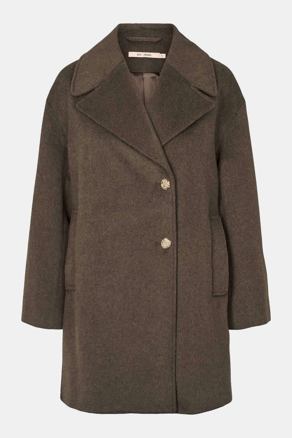 Fin, smuk, elegant, klassisk, staple, feminin, pæn, rå, cool, sej, unik, musthave, hverdag, fest, kvinde, dame, woman, jakke, frakke, overtøj, coat, brun, brown, valnut, valnød, mørkebrun, guld, gold, krave, løse, loose, oversize, boyfriend, klassisk, classic, old money, overgangsjakke, overgangsfrakke, forårsjakke, forårsfrakke