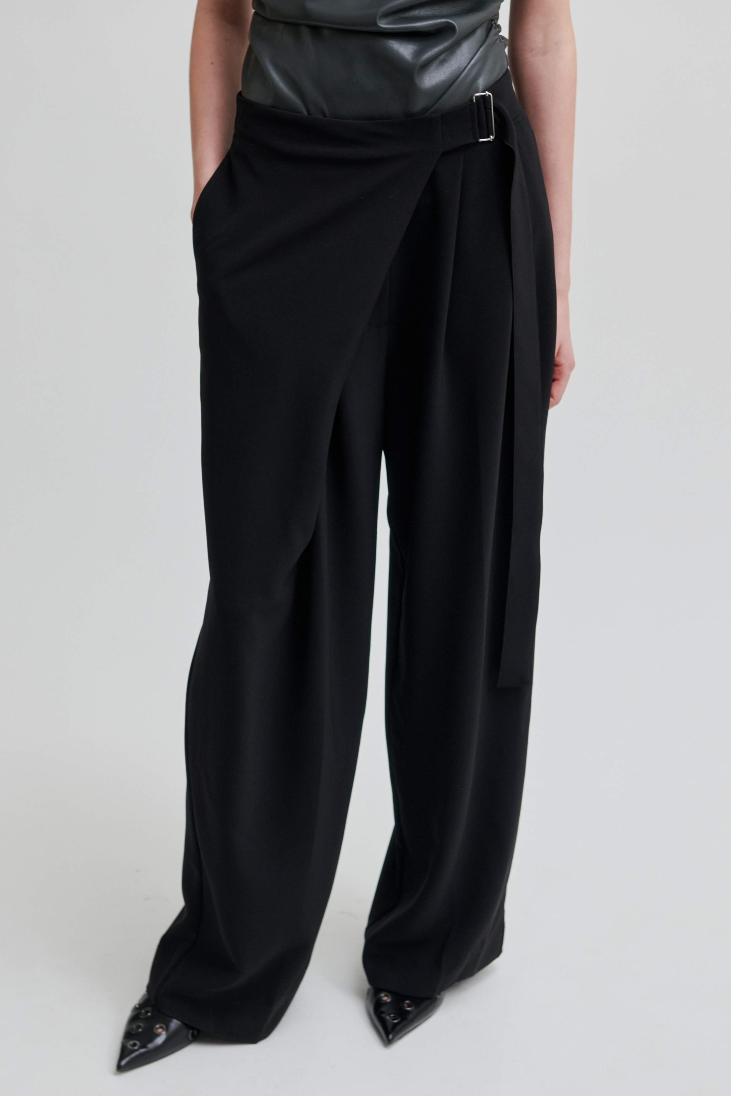 Fique wrap trousers