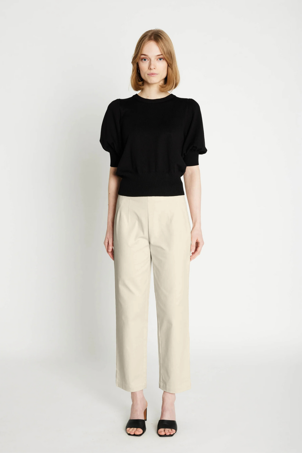 buks, bukser, pants, habit, bomuld, hvid, råhvid, off white, bløde, fin, canvas, stretch, stræk, staple, smuk, elegant, klassisk, feminin, pæn, rå, cool, sej, unik, musthave, hverdag, fest
