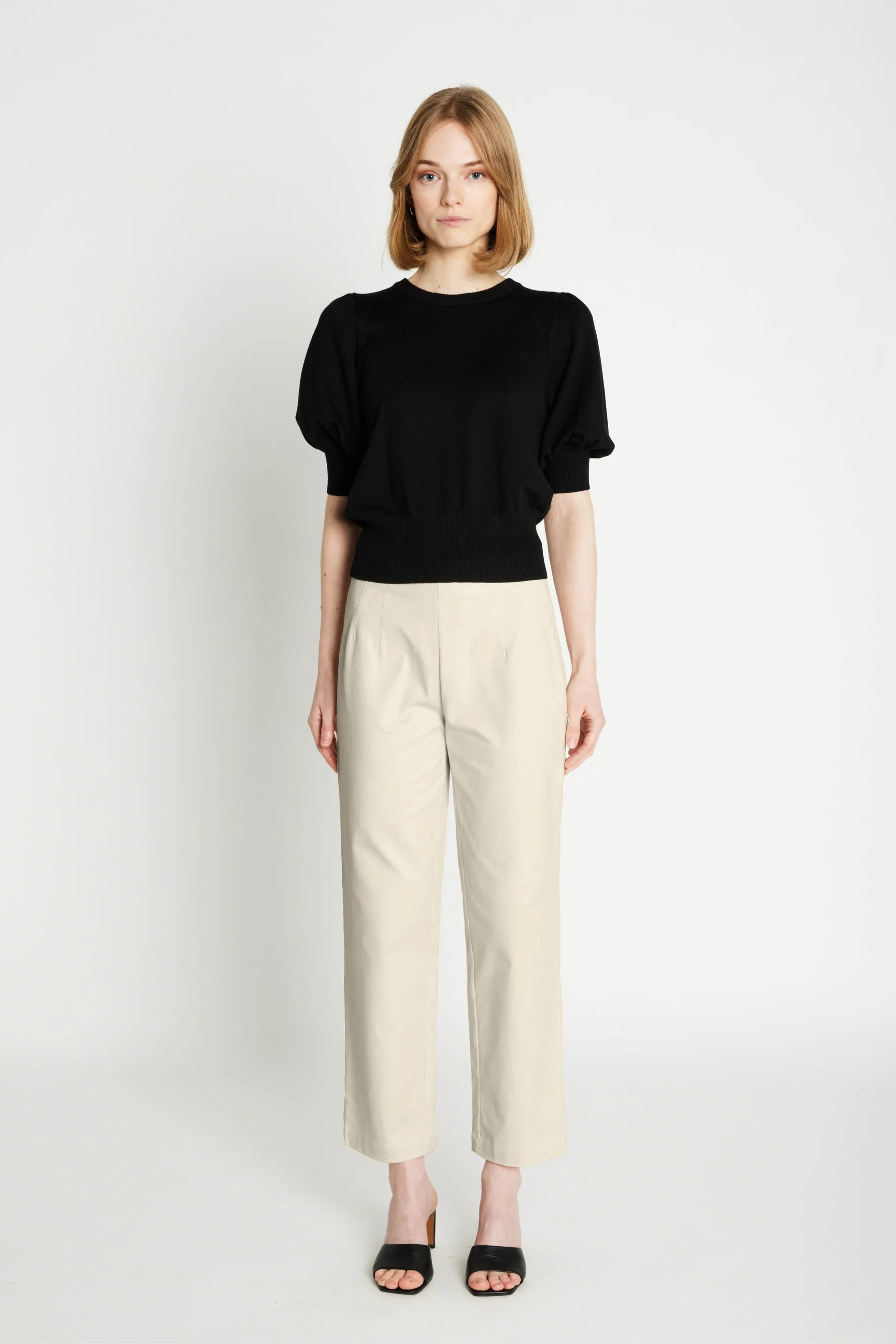 buks, bukser, pants, habit, bomuld, hvid, råhvid, off white, bløde, fin, canvas, stretch, stræk, staple, smuk, elegant, klassisk, feminin, pæn, rå, cool, sej, unik, musthave, hverdag, fest