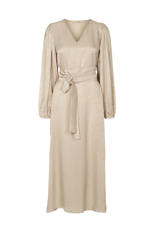 kjole, dress, beige, creme, satin, silke, shiny, skinnende, blank, sten, glimmer, glitter, Fin, smuk, elegant, klassisk, feminin, pæn, rå, cool, sej, unik, musthave, hverdag, fest 