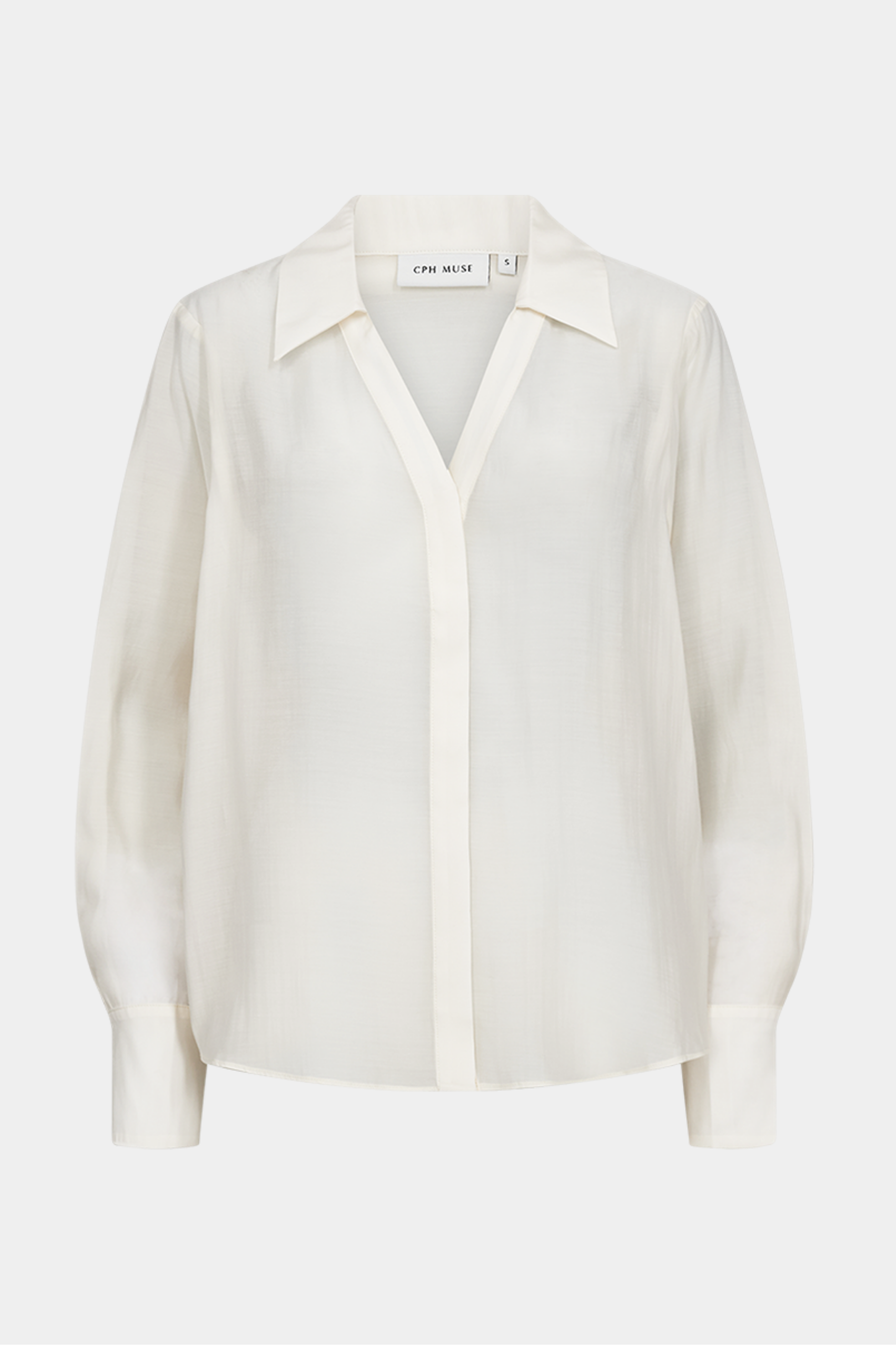 skjorte, shirt, bluse, råhvid, offwhite, vudskæring, Fin, smuk, elegant, klassisk, staple, feminin, pæn, rå, cool, sej, unik, musthave, hverdag, fest, kvinde, dame, woman

