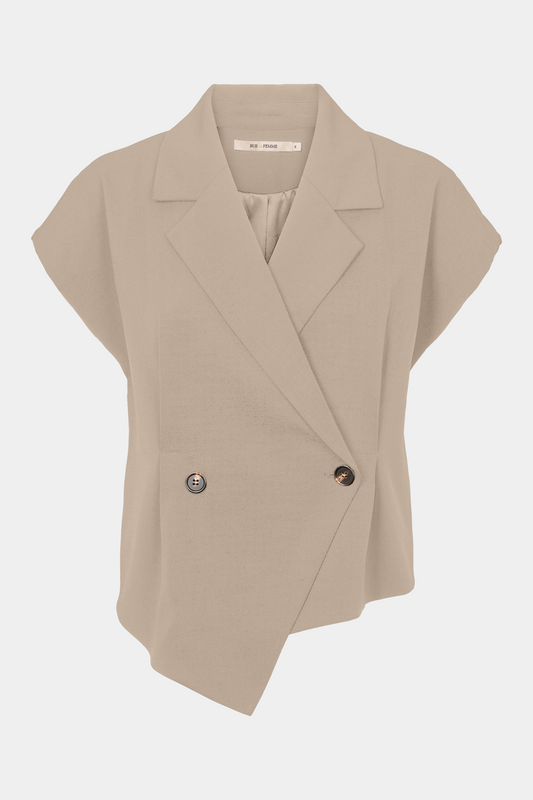Fin, smuk, elegant, klassisk, staple, feminin, pæn, rå, cool, sej, unik, musthave, hverdag, fest, kvinde, dame, woman, vest, bluse, top, kortærmet, short sleeve, blazer, habit, elegant, staple, klassisk, classic, beige, melange, meleret, asymmetrisk, krave, revers