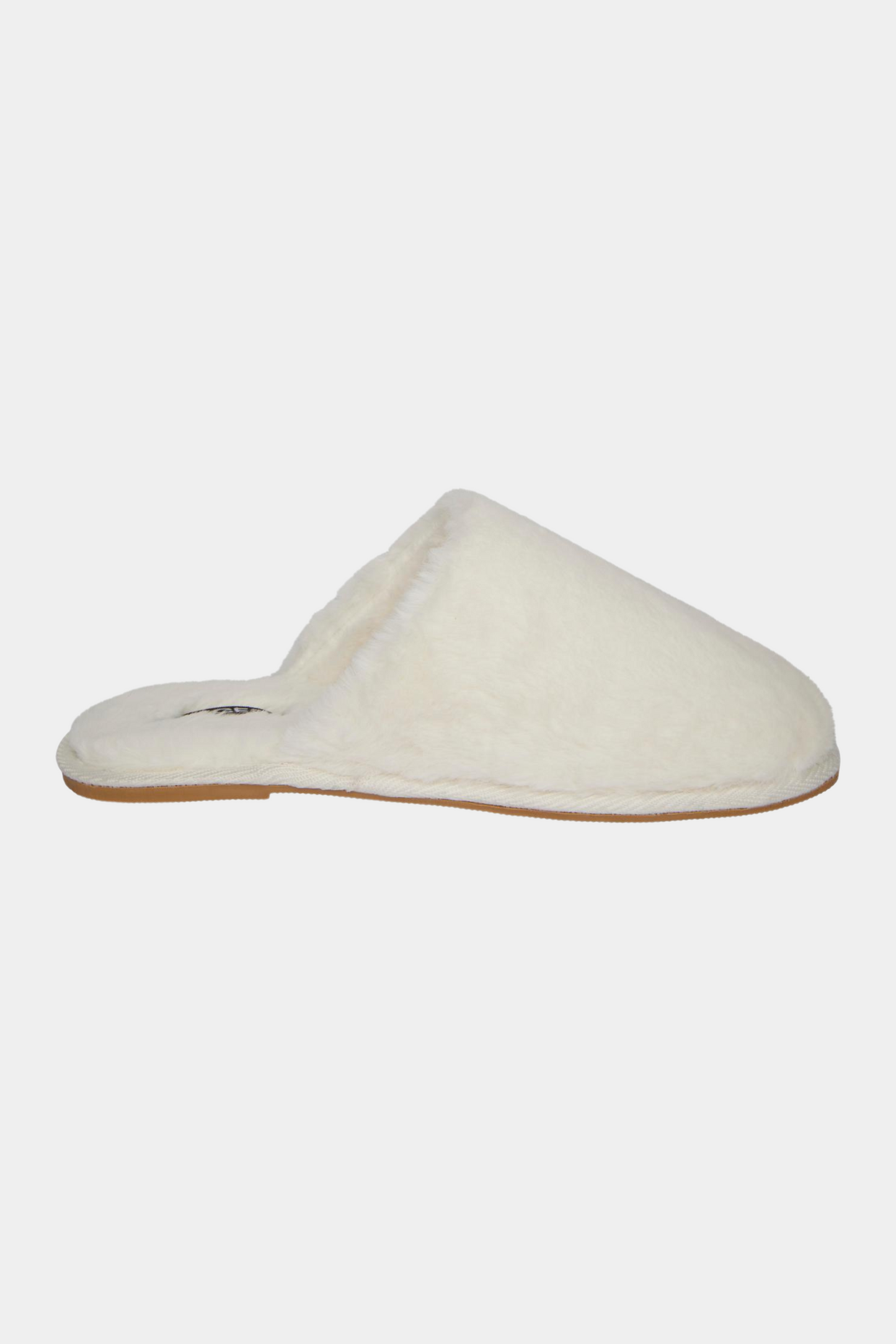 slipper, slippers, hjemmesko, pels, kunstpels, fur, faux, white, råhvid, hjemmesutter, tøfler, blød, soft, hygge, kvinde, dame, woman