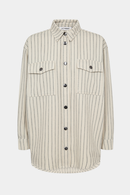 skjorte, shirt, overshirt, jakke, frakke, striber, pinstripe, trykknapper, råhvid, creme, fin, smuk, elegant, klassisk, feminin, pæn, rå, cool, sej, unik, musthave, hverdag, fest