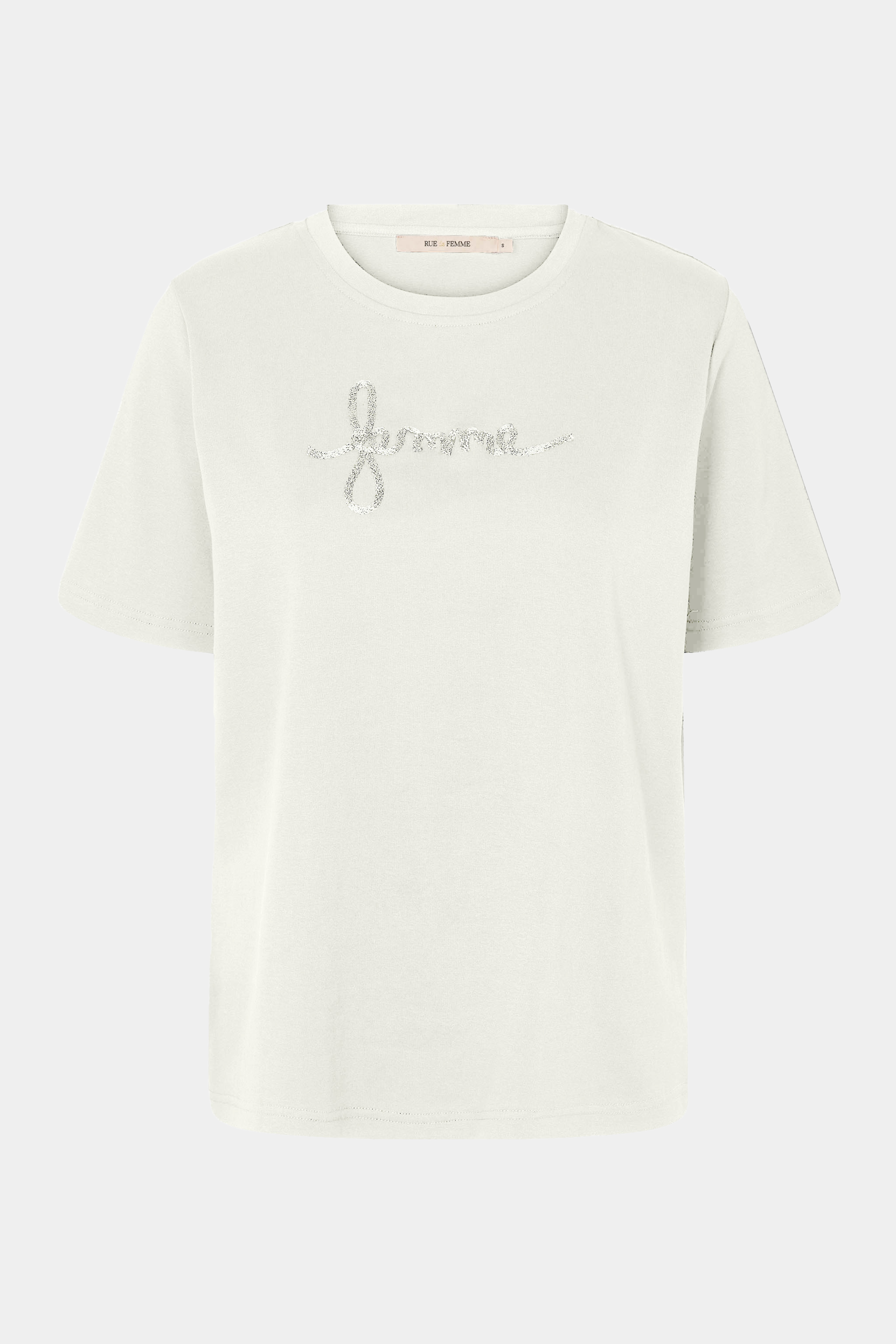 Fin, smuk, elegant, klassisk, staple, feminin, pæn, rå, cool, sej, unik, musthave, hverdag, fest, kvinde, dame, woman, t-shirt, tee, tshirt, kortærmet, løs, loose, logo, tekst, broderet, broderi, hvid, white, klassisk, classic, sommer