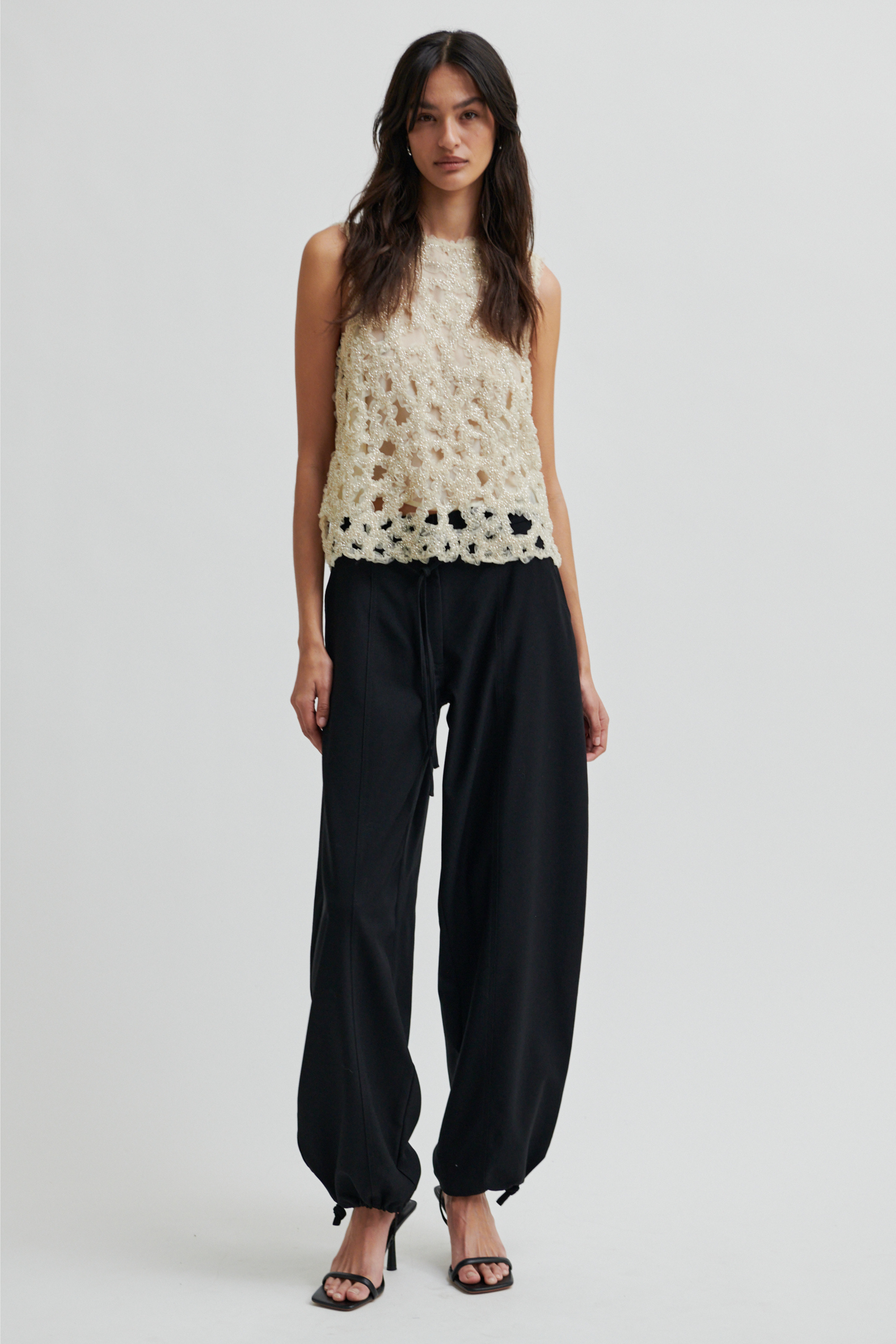 Gleam top