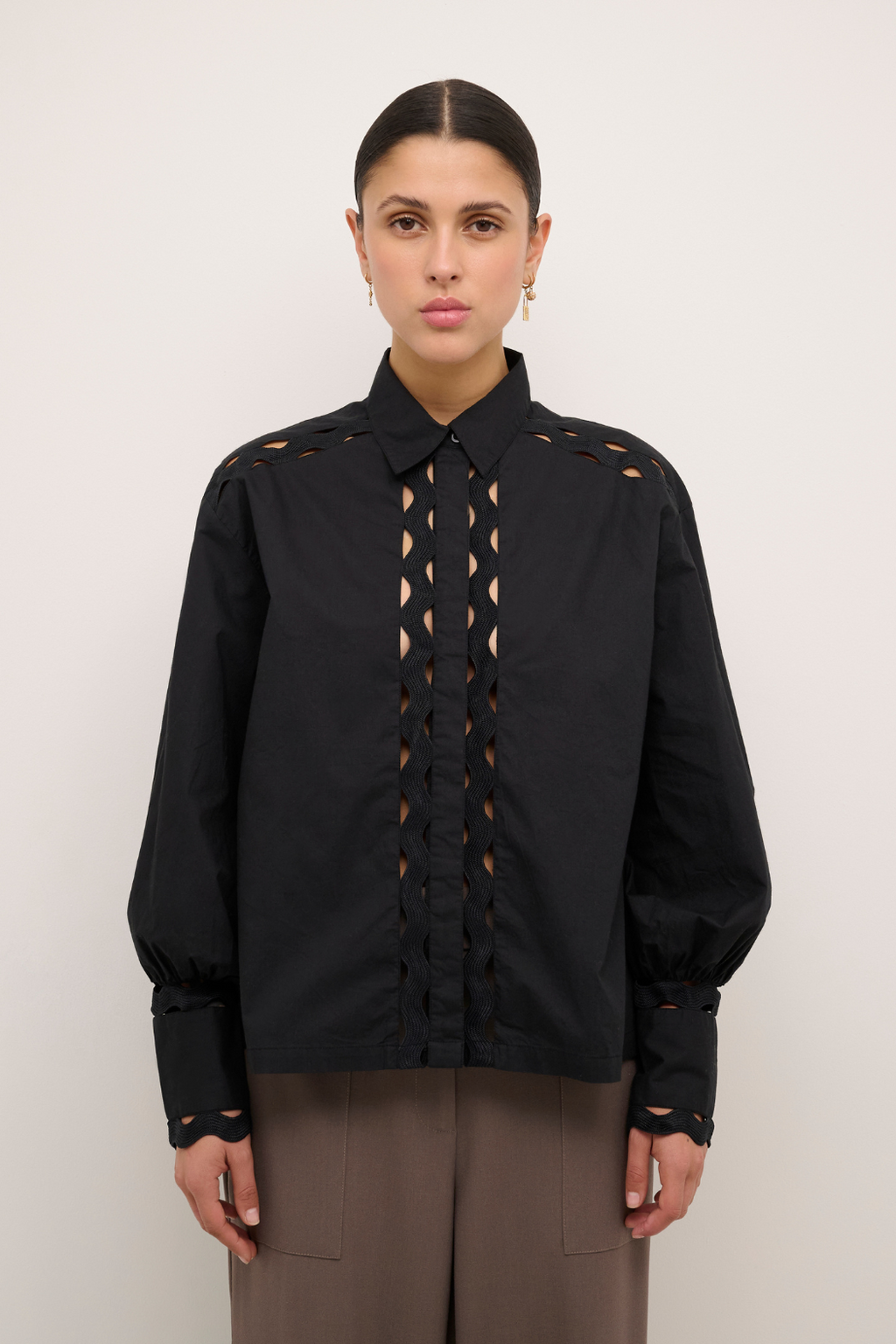 Kuella shirt, meteorite