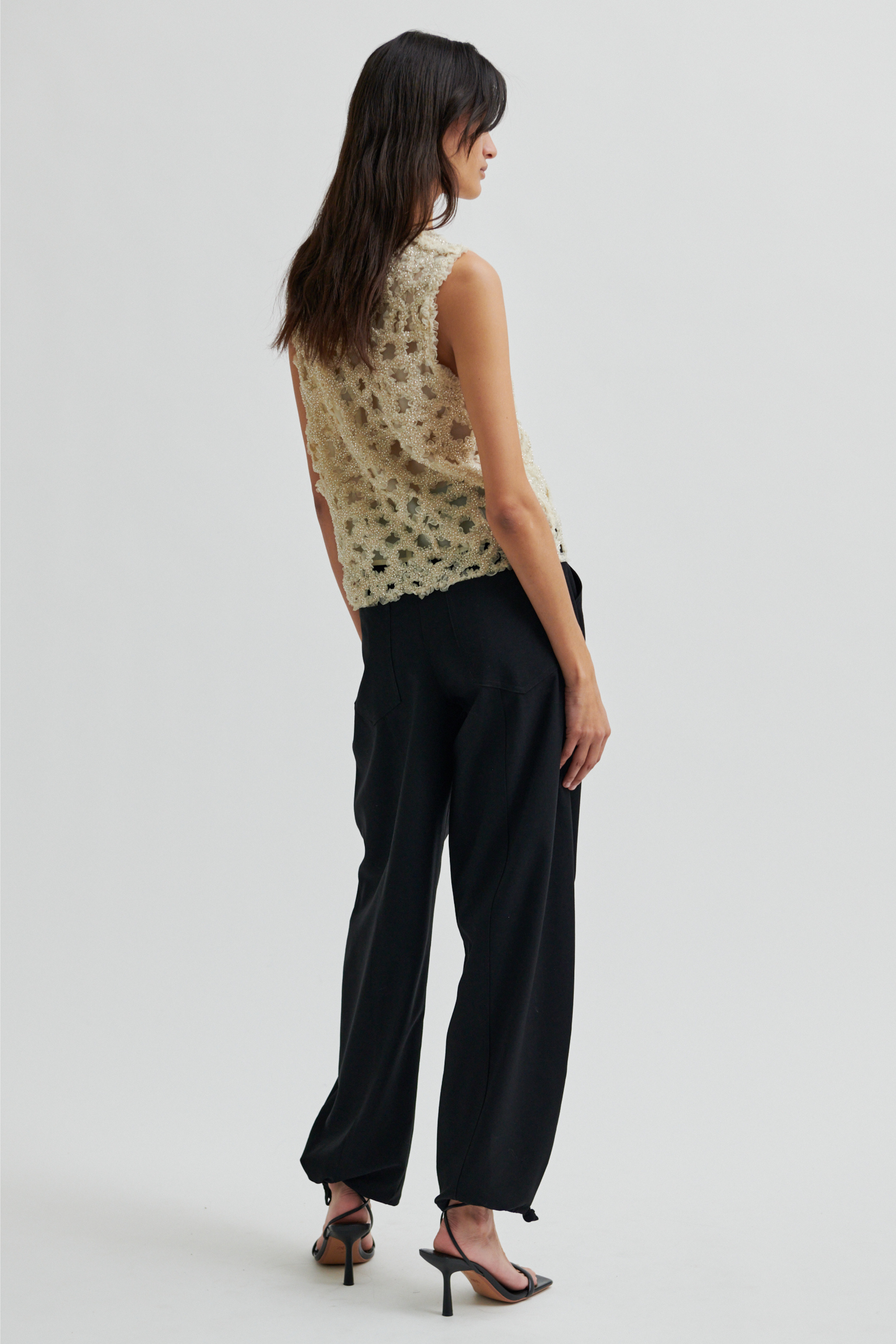 Gleam top