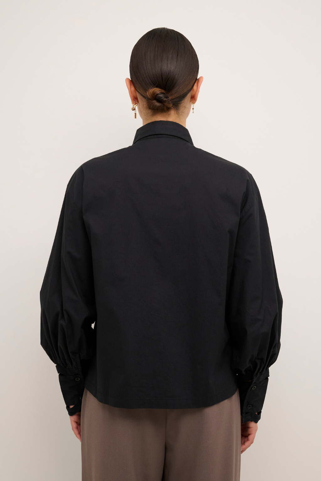 Kuella shirt, meteorite