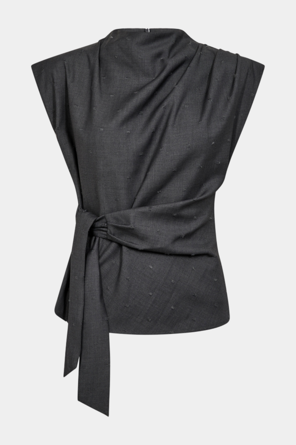 Fin, smuk, elegant, klassisk, staple, feminin, pæn, rå, cool, sej, unik, musthave, hverdag, fest, kvinde, dame, woman, bluse, blouse, bindebånd, bælte, talje, waist, kortærmet, høj hals, sleeveless, ærmeløs, grå, grey, prikker, dots, dot, jacquard, struktur