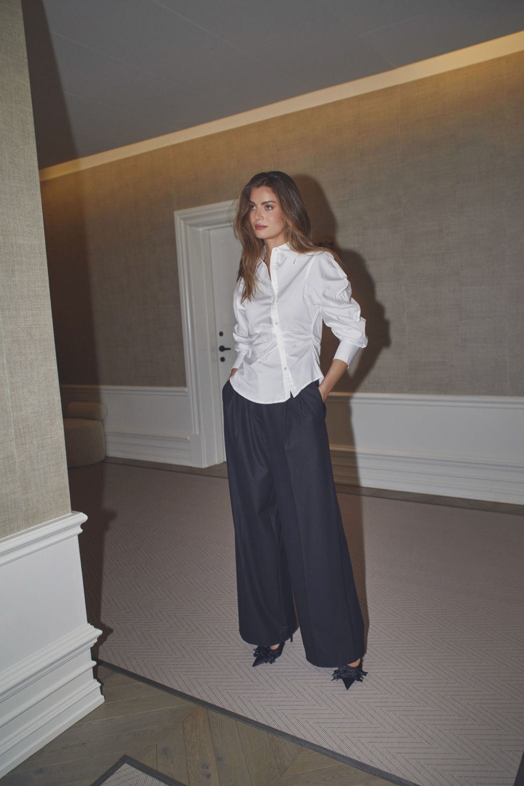 Forudbestilling - SannaCC asym placket shirt