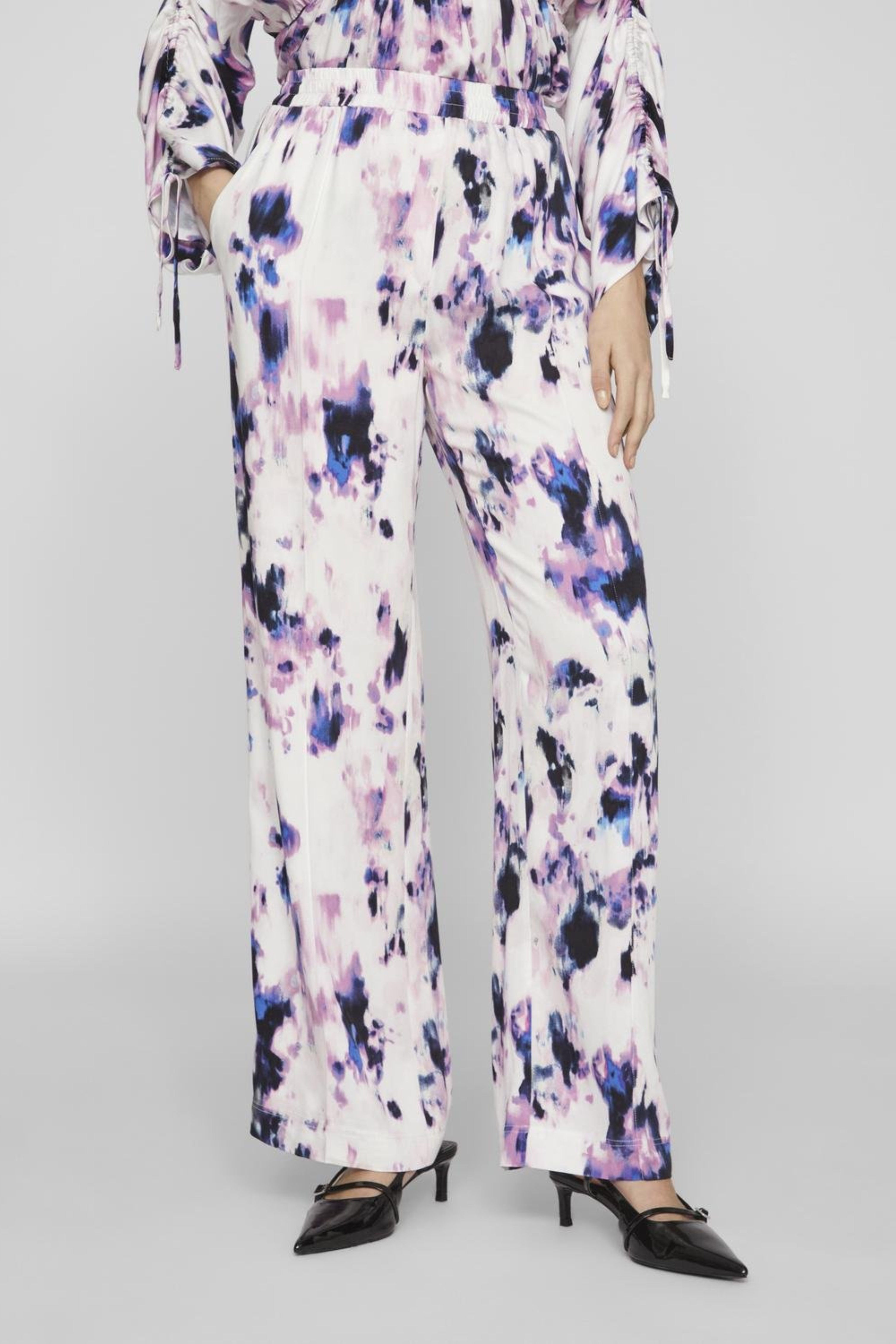 VIMatea trousers