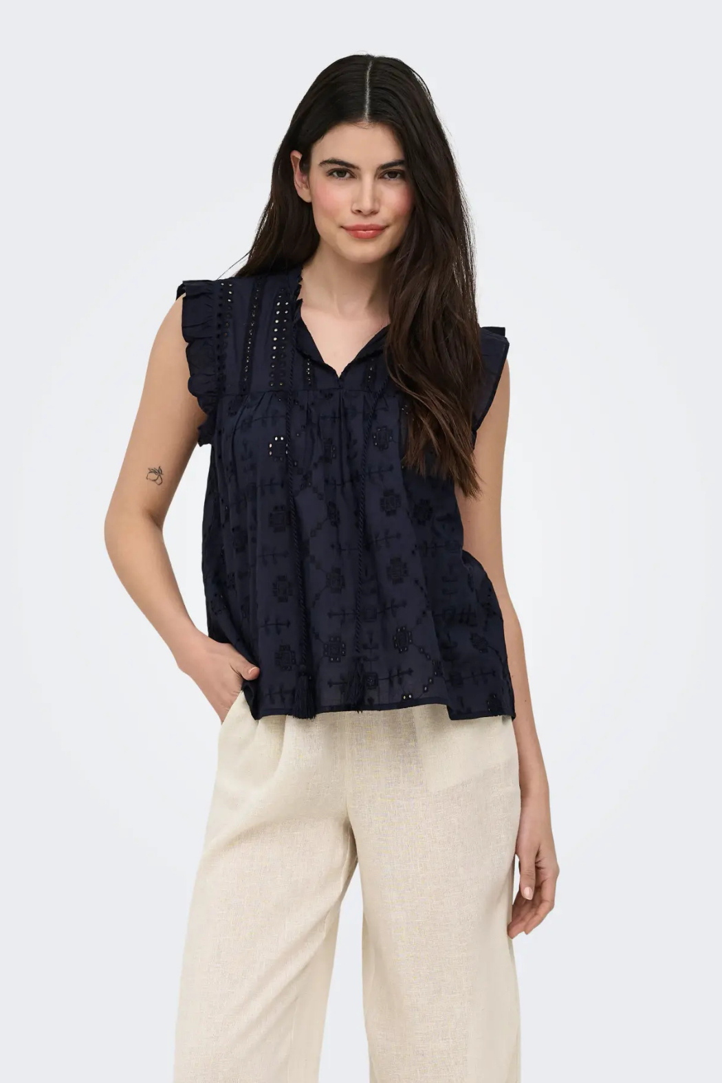 Forudbestilling - ONLReva life S/L emb top