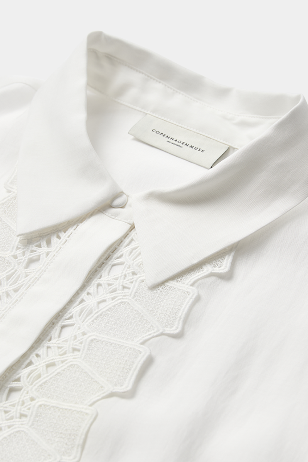CMMolly shirt w. lace band