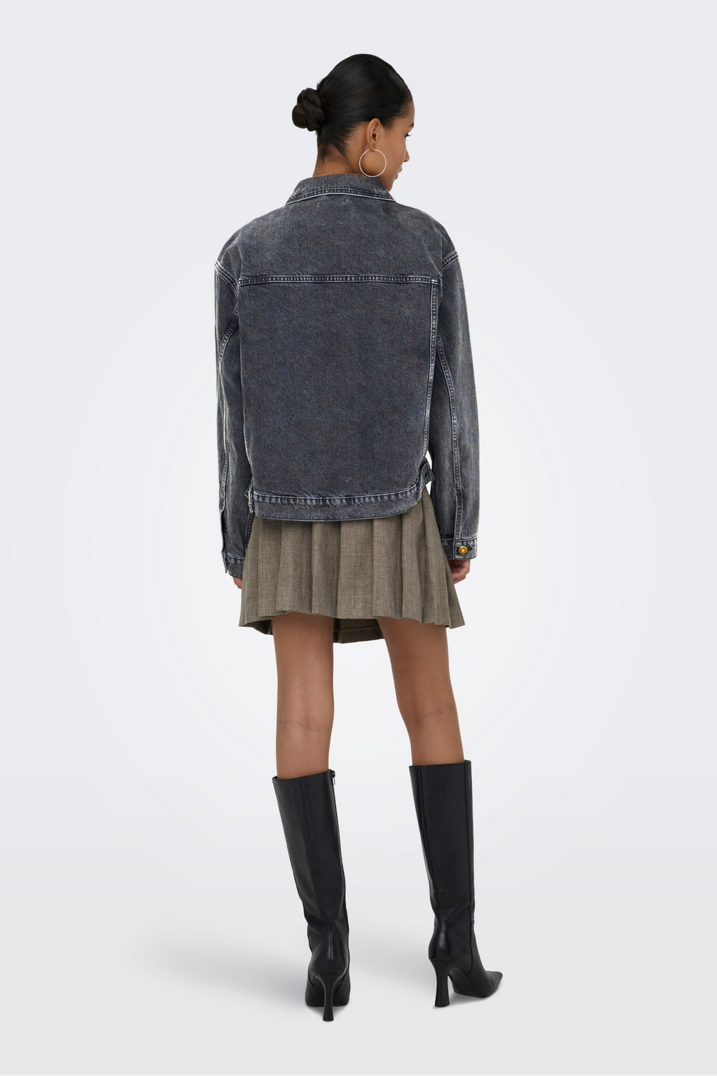 Forudbestilling - ONLHarper LS box dnm jacket