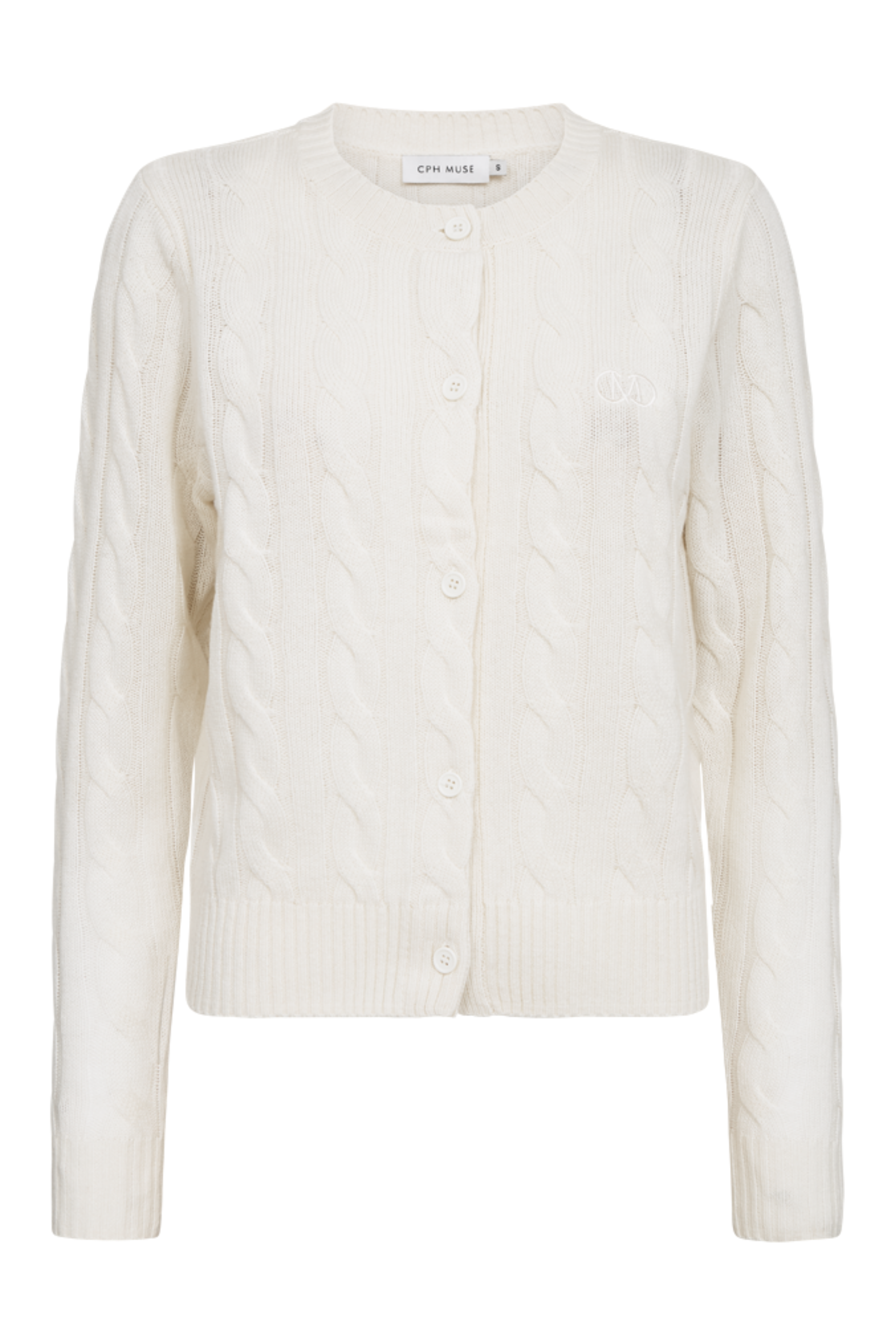 Fin, smuk, elegant, klassisk, staple, feminin, pæn, rå, cool, sej, unik, musthave, hverdag, fest, kvinde, dame, woman, cardigan, trøje, bluse, blouse, pullover, knapper, buttons, fitted, langærmet, rund hals, blød, soft, kashmir, cashmere, wool, uld, kabelstrik, kabelmønster, mønster, snoet, råhvid, off white