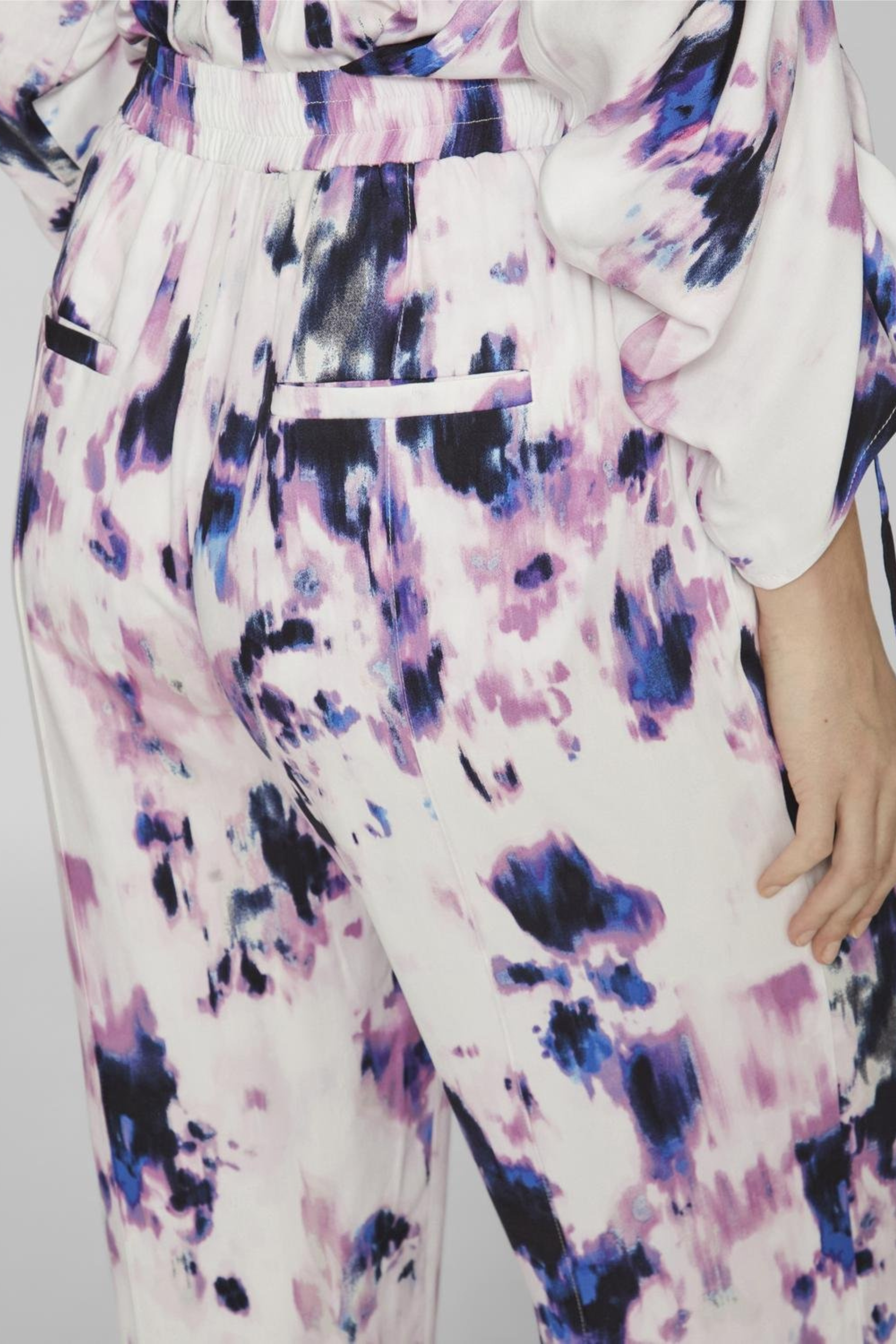 VIMatea trousers