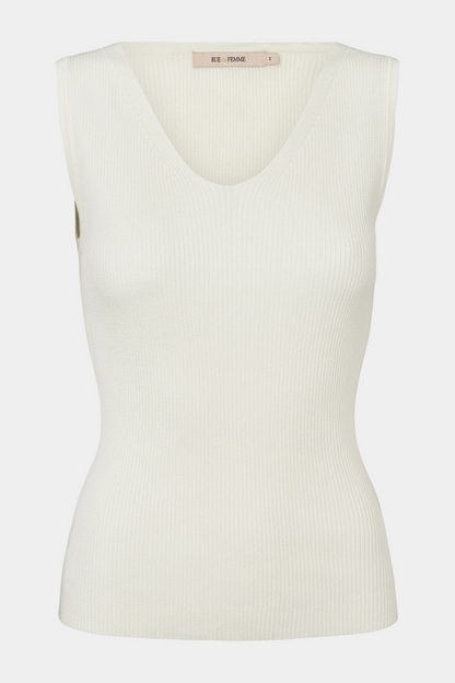 top, strik, knit, striktop, blød, soft, viskose, let, mønster, hvid, white, dyb udskæring, tætsiddende, stram, sommer, sommertop, staple, classic, simpel, basic, basis, elegant, fin, feminin, hverdag, fest