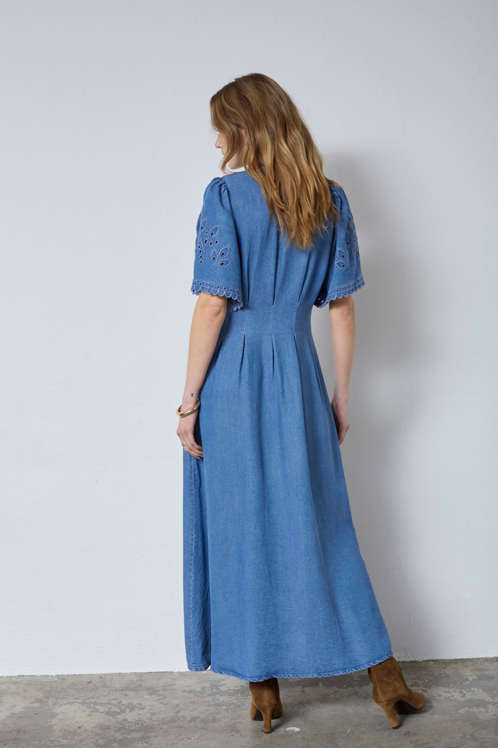 TillyCC emb pleat dress