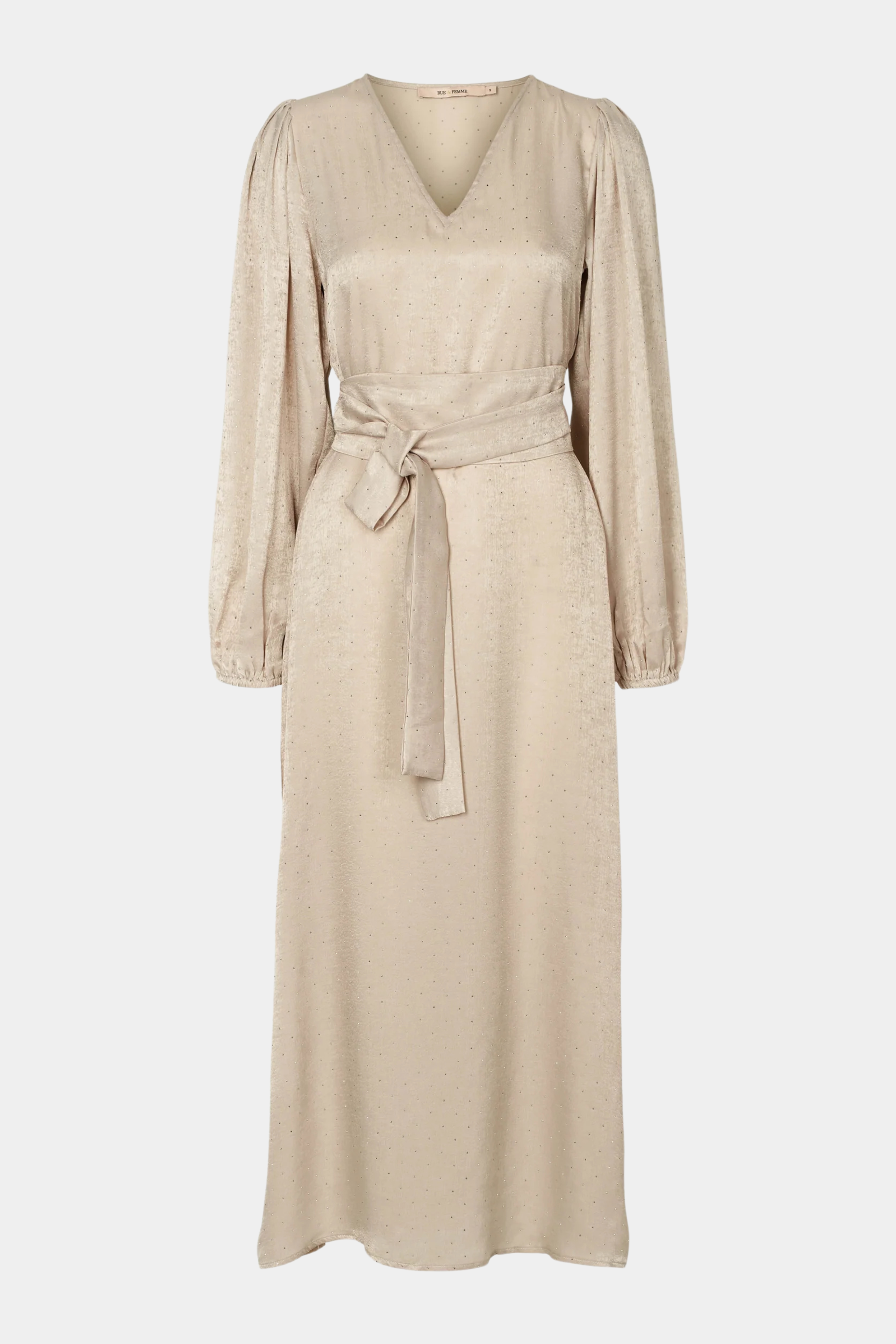 kjole, dress, beige, creme, satin, silke, shiny, skinnende, blank, sten, glimmer, glitter, Fin, smuk, elegant, klassisk, feminin, pæn, rå, cool, sej, unik, musthave, hverdag, fest 