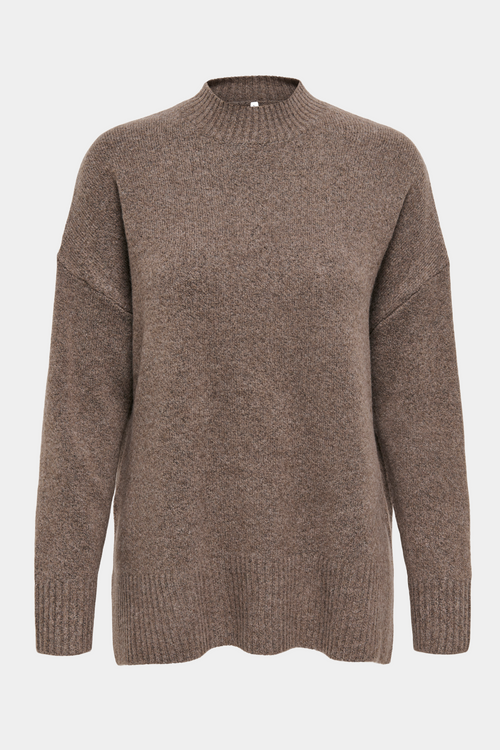 Fin, smuk, elegant, klassisk, staple, feminin, pæn, rå, cool, sej, unik, musthave, hverdag, fest, kvinde, dame, woman, knit, strik, bluse, strikbluse, pullover, basic, basis, brun, brown, turtle neck, langærmet, påsatte ærmer, blød, soft, warm, varm