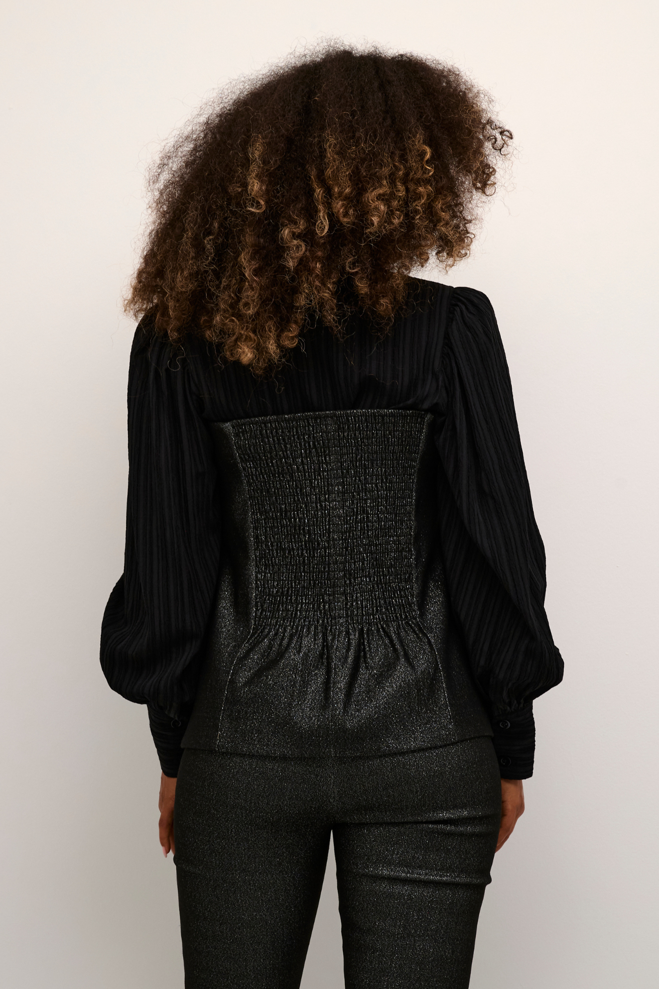 top, corsage, overdel, ærmeløs, uden ærmer, glimmer, glitter, sort, festlig, fin, smuk, elegant, klassisk, feminin, pæn, rå, cool, sej, unik, musthave, hverdag, fest