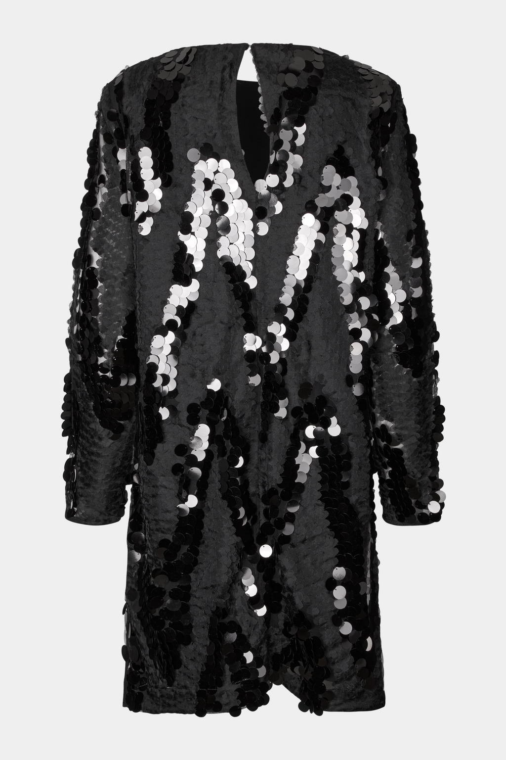 Fin, smuk, elegant, klassisk, staple, feminin, pæn, rå, cool, sej, unik, musthave, hverdag, fest, kvinde, dame, woman, kjole, dress, pailletter, glimmer, glitter, mat, blank, langærmet, løs, loose, festkjole, nytår, jul, christmas