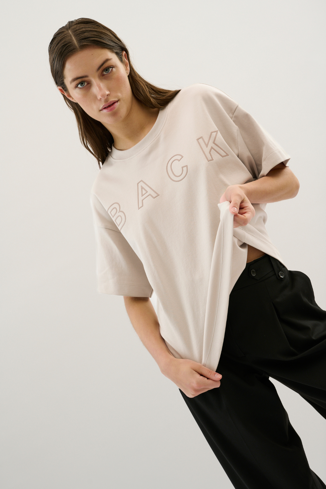 tee, tshirt, bluse, oversize, back, tryk, print, rosa, fin, smuk, elegant, klassisk, feminin, pæn, rå, cool, sej, unik, musthave, hverdag, fest