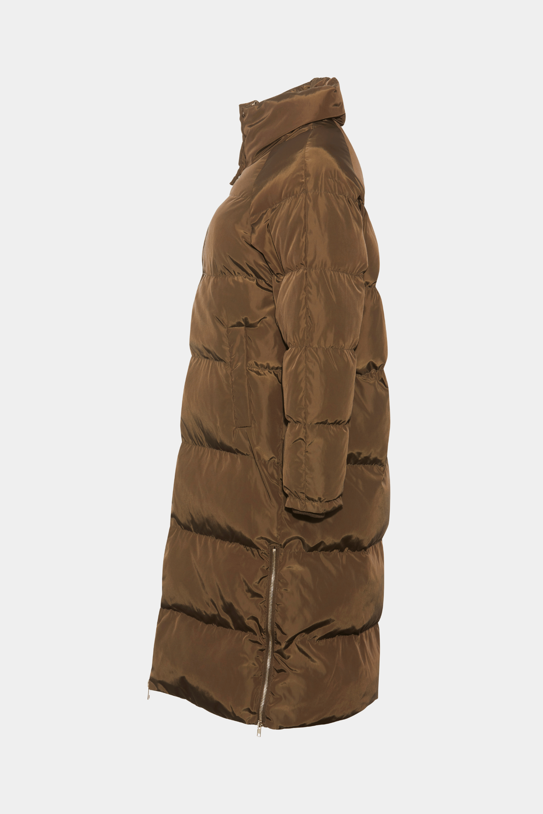 Jakke, frakke, overtøj, vinterjakke, dunjakke, dun, brun, shiny, skinnende, knapper, lynlås, varm, lang, quilted, fin, smuk, elegant, klassisk, feminin, pæn, rå, cool, sej, unik, musthave, vinter, sne, kulde, varm, ski,