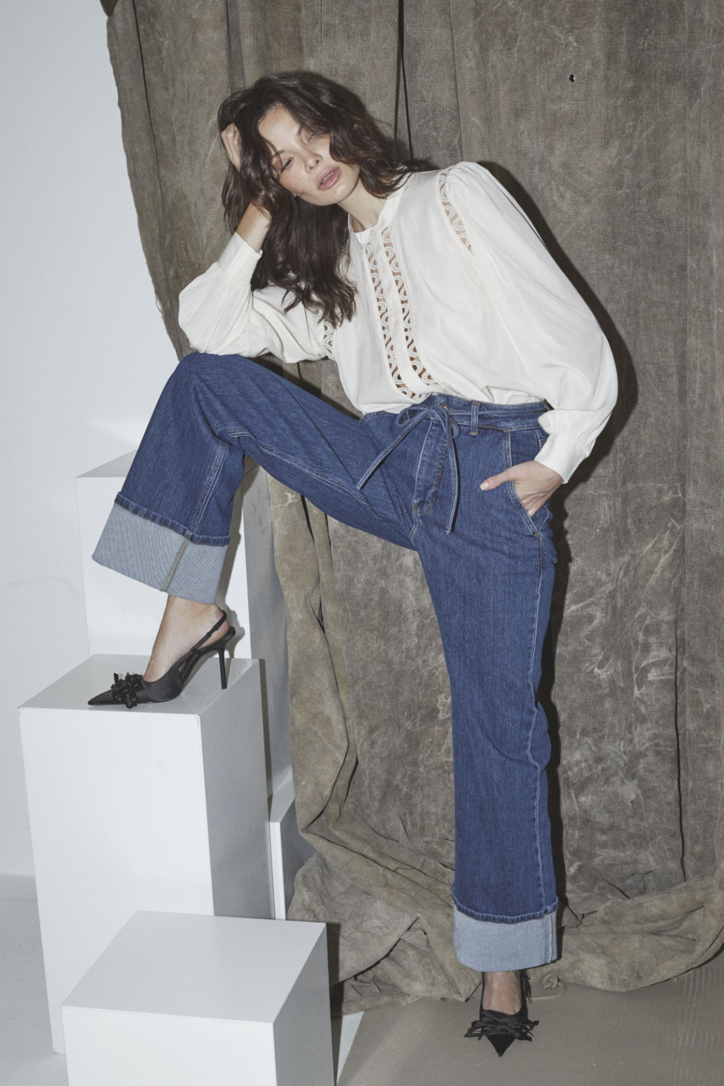 AilaCC lace shirt