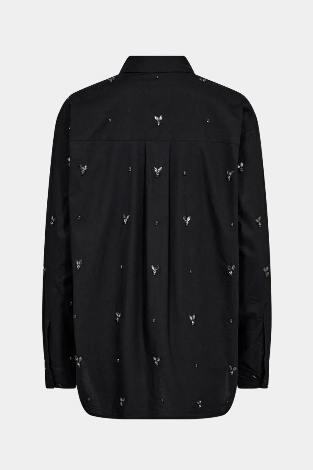 skjorte, shirt, overdel, oversize, loosefit, løstsiddende, sten, smimilisten, glimmer, glitter, fin, smuk, elegant, klassisk, feminin, pæn, rå, cool, sej, unik, musthave, hverdag, fest