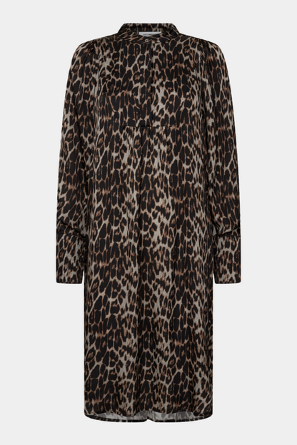 kjole, dress, oversize, løs, løstsiddene, print, leopard, leo, leoparprint, brun, lang, knapper, viskose, let, åndbar, fin, smuk, elegant, klassisk, feminin, pæn, rå, cool, sej, unik, musthave, hverdag, fest