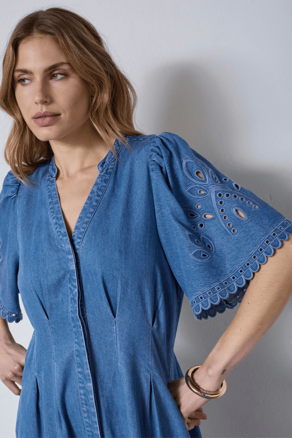 TillyCC emb pleat dress