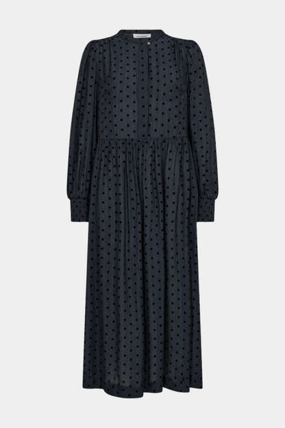 kjole, dress, maxi, maxikjole, lang, blå, navy, prikker, fin, smuk, elegant, klassisk, feminin, pæn, rå, cool, sej, unik, musthave, hverdag, fest