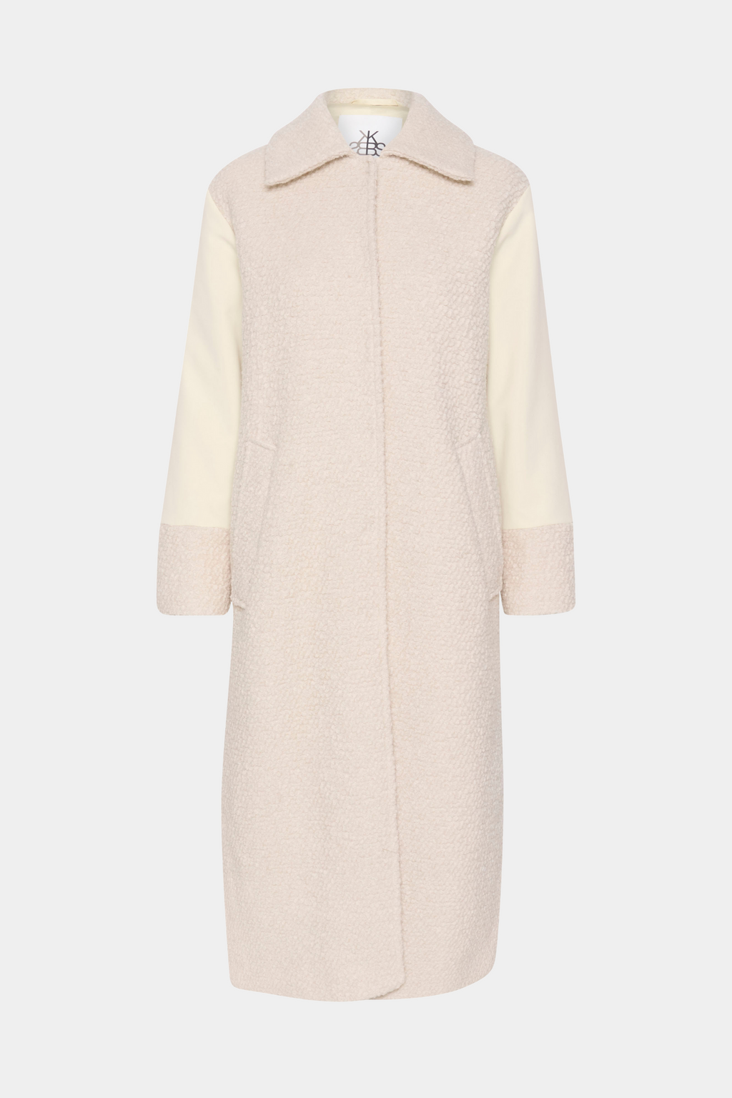 jakke, frakke, teddy, ulden, uld, creme, beige, krave, lommer, varm, forårsjakke, forår, blød, fin, smuk, elegant, klassisk, feminin, pæn, rå, cool, sej, unik, musthave, hverdag, fest, karen by simonsen