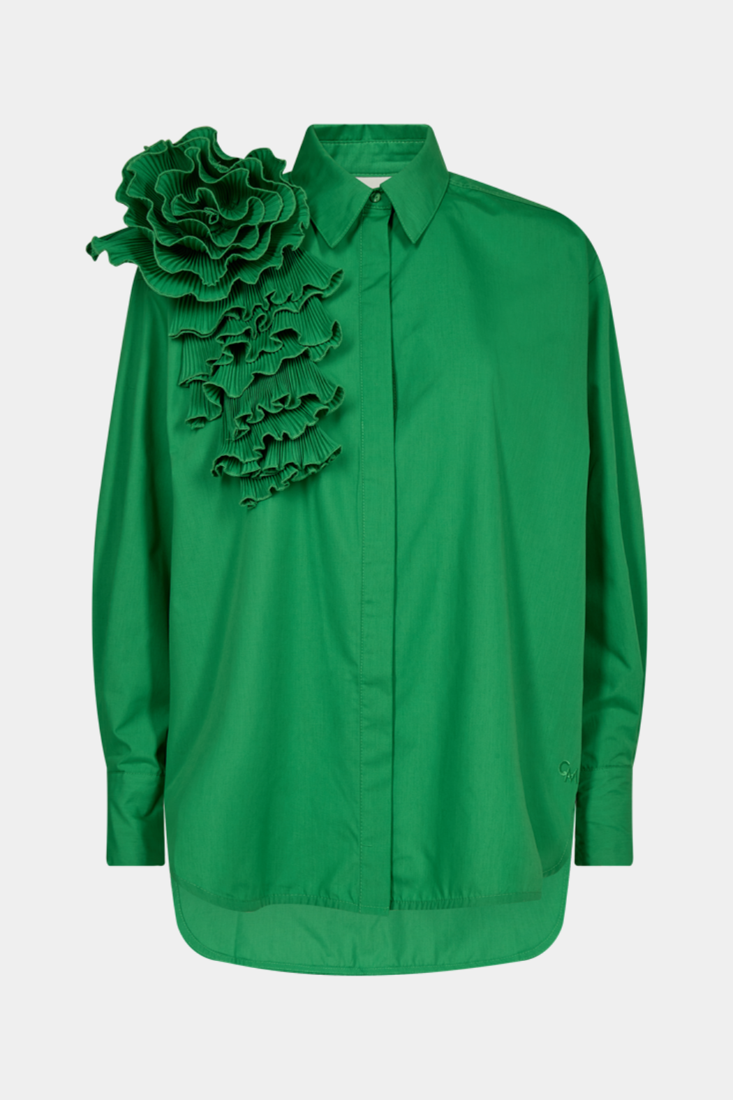skjorte, shirt, oversize, bluse, trøje, grøn, green, stærk grøn, græsgrøn, flæse, flæser, rose, blomst, crepe, plisseret, detalje, krave, stor, lang, slids, fin, smuk, elegant, klassisk, feminin, pæn, rå, cool, sej, unik, musthave, hverdag, fest, fashion, trendy