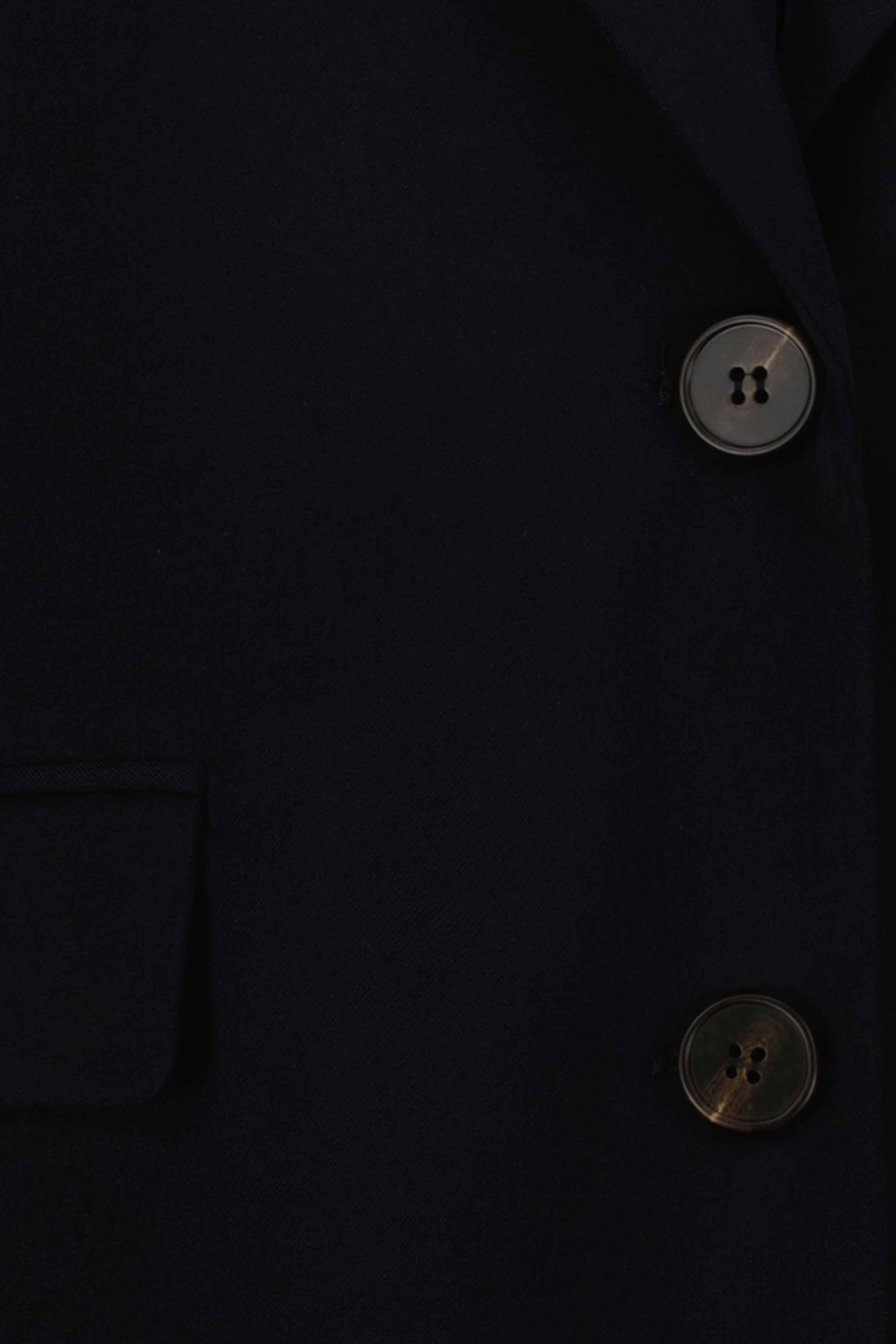 blazer, blazerjakke, habit, habitjakke, jakkesær, suit, suiting, stilet, mørkeblå, navy, oversize, boyfriend, loose, løs, løstsiddende, fin, smuk, elegant, klassisk, feminin, pæn, rå, cool, sej, unik, musthave, hverdag, fest