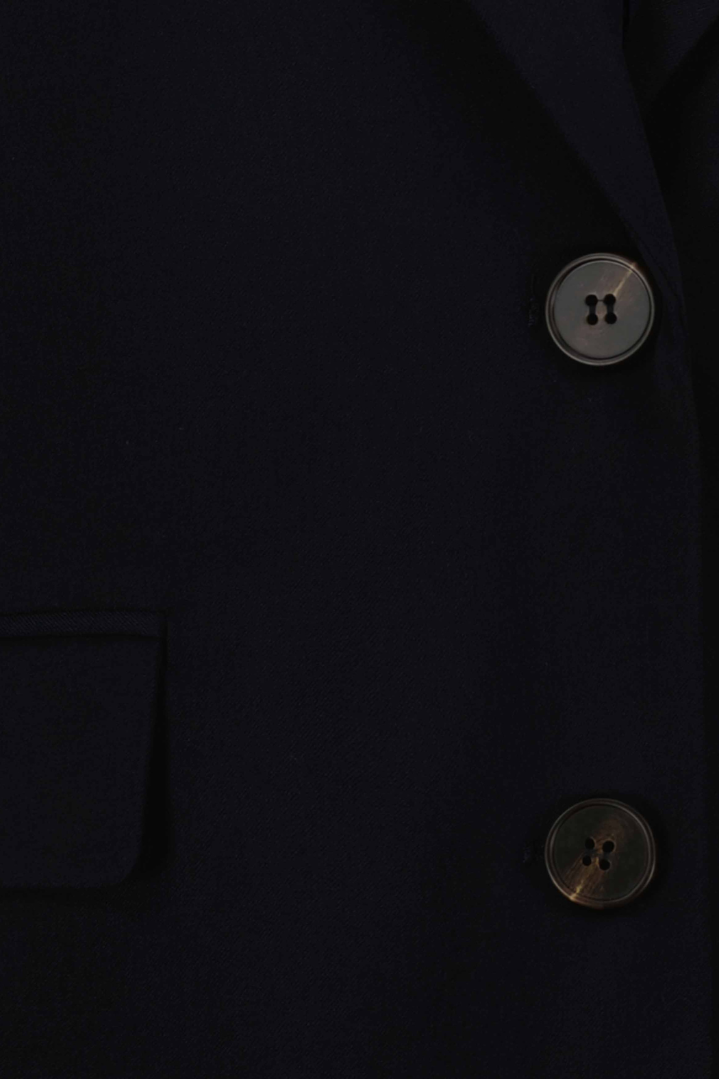 blazer, blazerjakke, habit, habitjakke, jakkesær, suit, suiting, stilet, mørkeblå, navy, oversize, boyfriend, loose, løs, løstsiddende, fin, smuk, elegant, klassisk, feminin, pæn, rå, cool, sej, unik, musthave, hverdag, fest