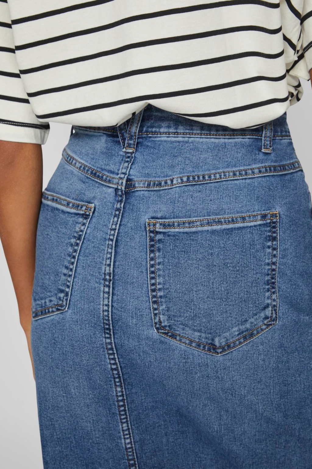 nederdel, cowboynederdel, denimnederdel, skirt, denimskirt, lang, lommer, blå, jeans, fin, smuk, elegant, klassisk, feminin, pæn, rå, cool, sej, unik, musthave, hverdag, fest