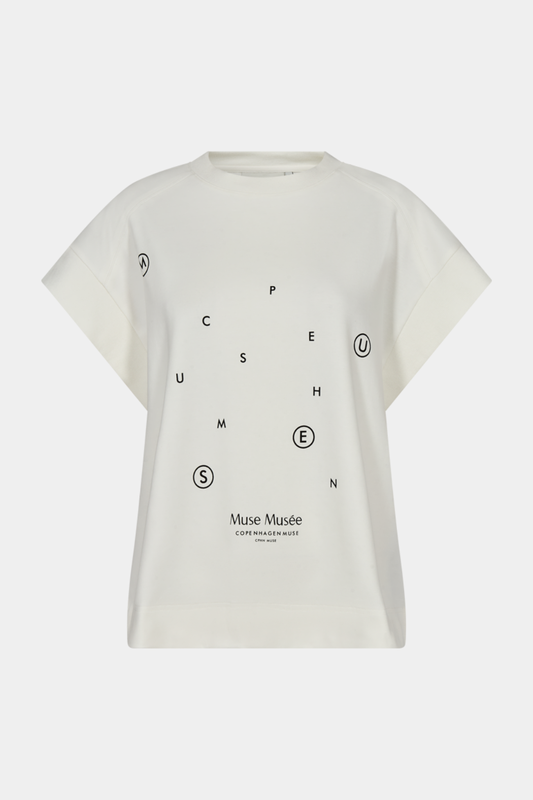 tee, t-shirt, bluse, overdel, print, bogstaver, letters, logo, hvid, oversize, fin, smuk, elegant, klassisk, feminin, pæn, rå, cool, sej, unik, musthave, hverdag, fest